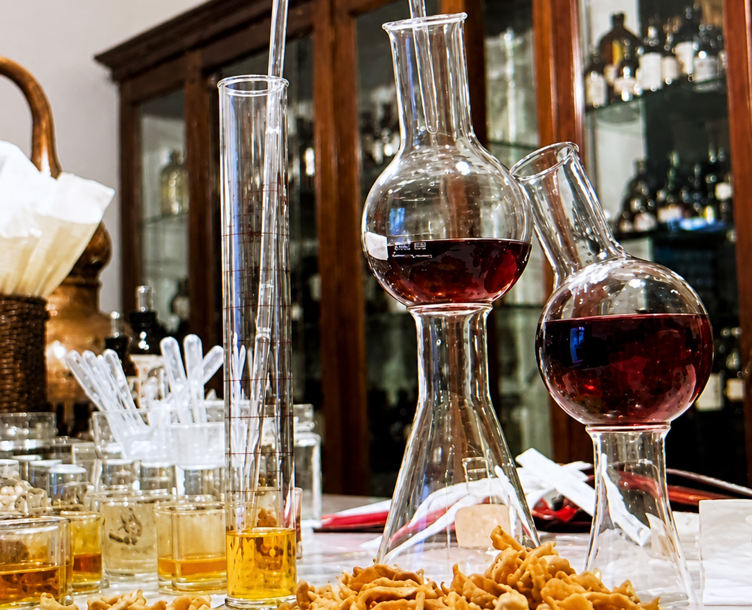 Il laboratorio olfattivo con le fragranze.