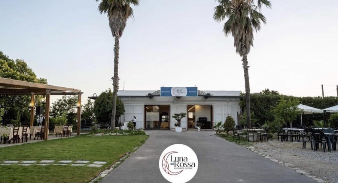 Ristorante_Pizzeria_Luna_Rossa