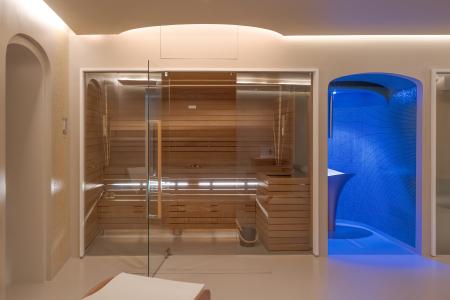 Sauna della spa del Grand Hotel Santa Maria in Cilento, spazio dedicato al relax e al benessere durante una vacanza al mare.