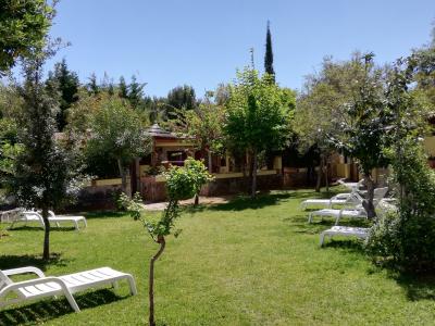 Studio apartment sleeping 3-4 guests and three-room apartment sleeping 5-6 guests at Hotel Village Tabù.