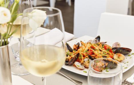 Cilento cuisine dishes and fresh fish prepared by the chef.