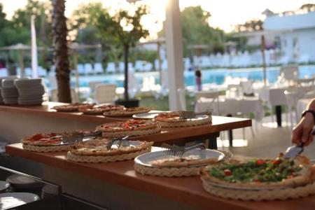Restaurant Service. 