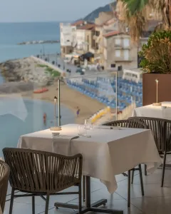 Vista panoramica di Castellabate dal ristorante Donna Elisa del Grand Hotel Santa Maria.